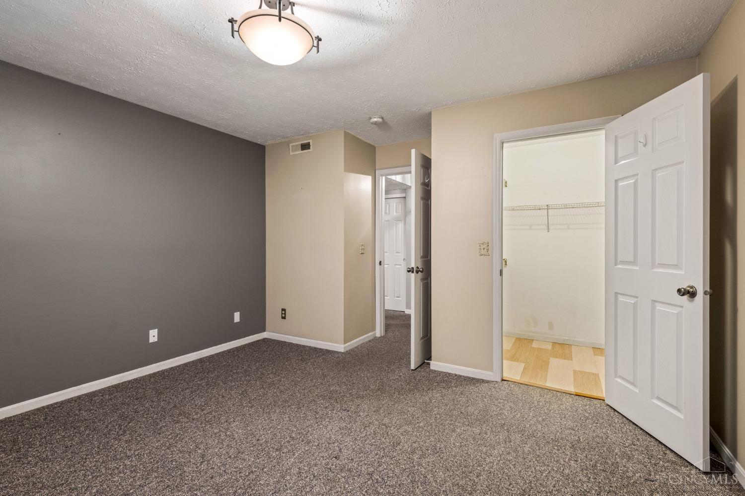 5757 Cheviot Road, Unit 1C Cincinnati, OH 45247 - Photo 18 of 27 Gallery Image 18