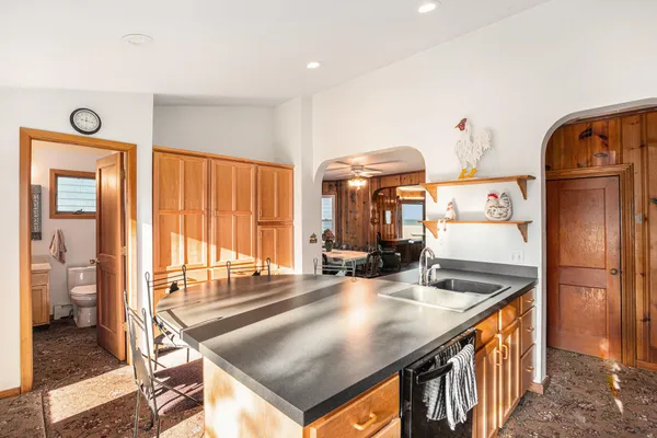 $1,995,000 | 30 Lakeshore Drive, South Haven, MI 49090