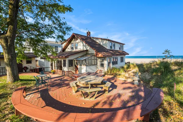 $1,995,000 | 30 Lakeshore Drive, South Haven, MI 49090