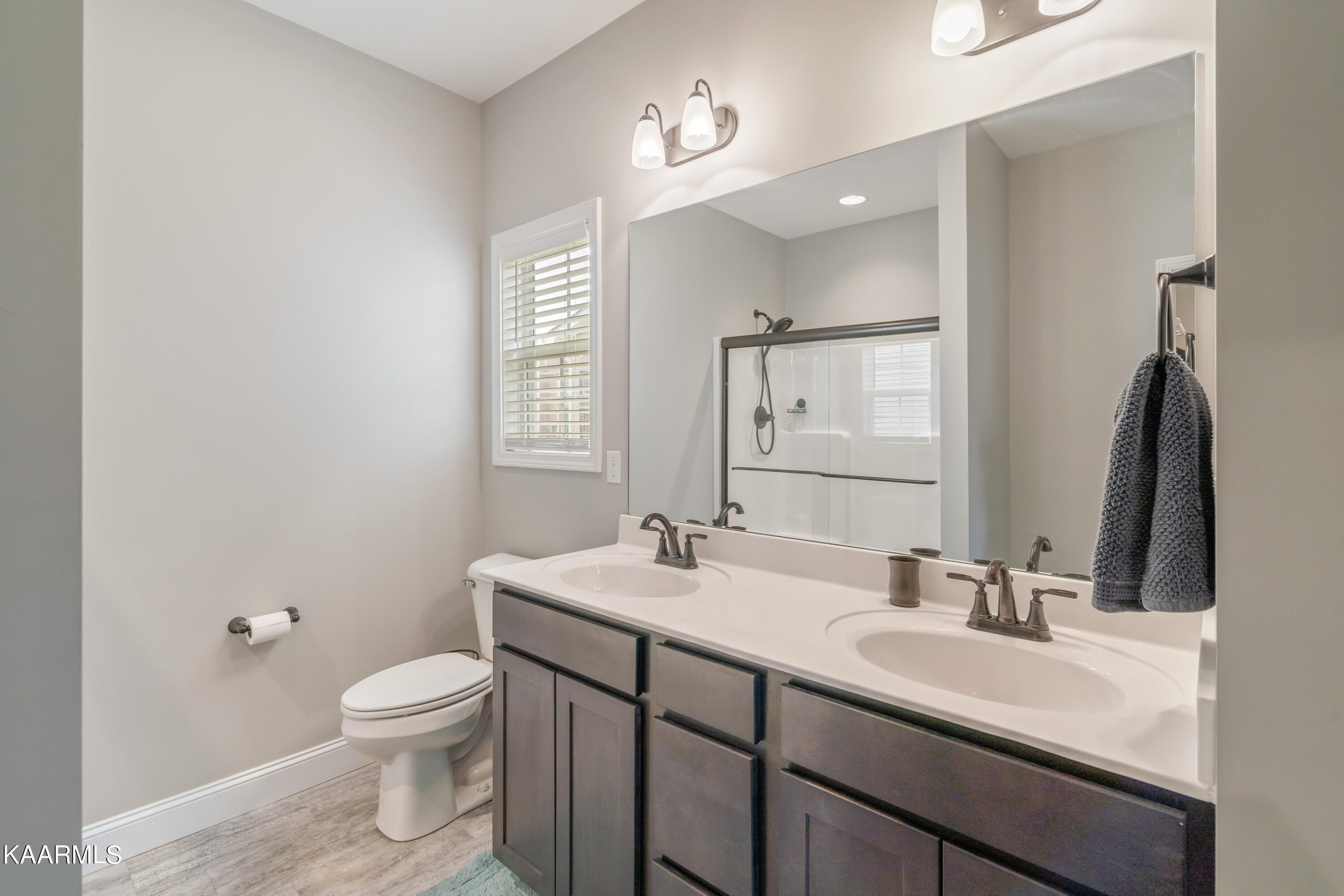 1147 Sky Top Lane Powell, TN 37849 - Photo 19 of 35 1147 Sky Top Ln-14