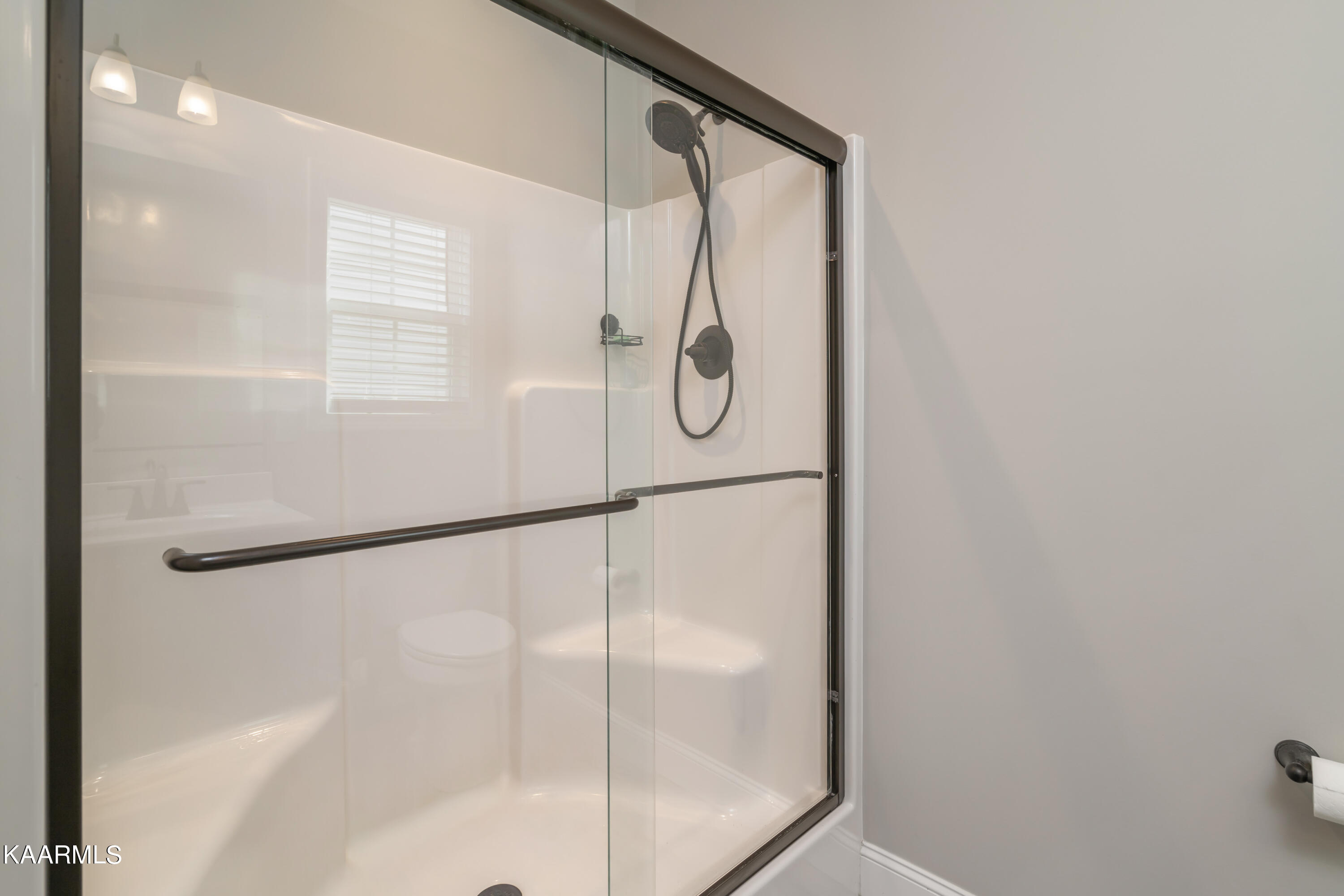 1147 Sky Top Lane Powell, TN 37849 - Photo 20 of 35 1147 Sky Top Ln-15