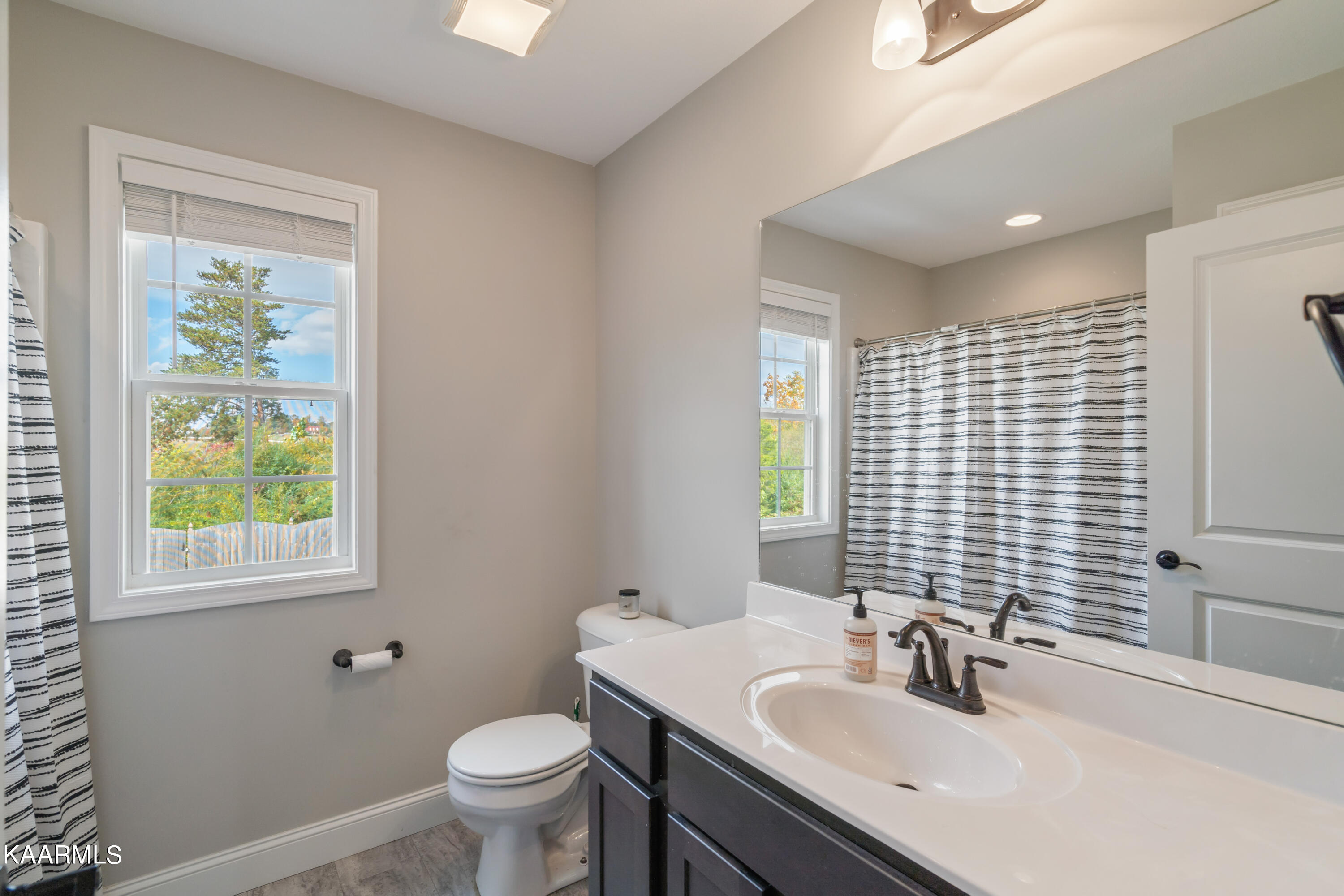 1147 Sky Top Lane Powell, TN 37849 - Photo 28 of 35 1147 Sky Top Ln-23