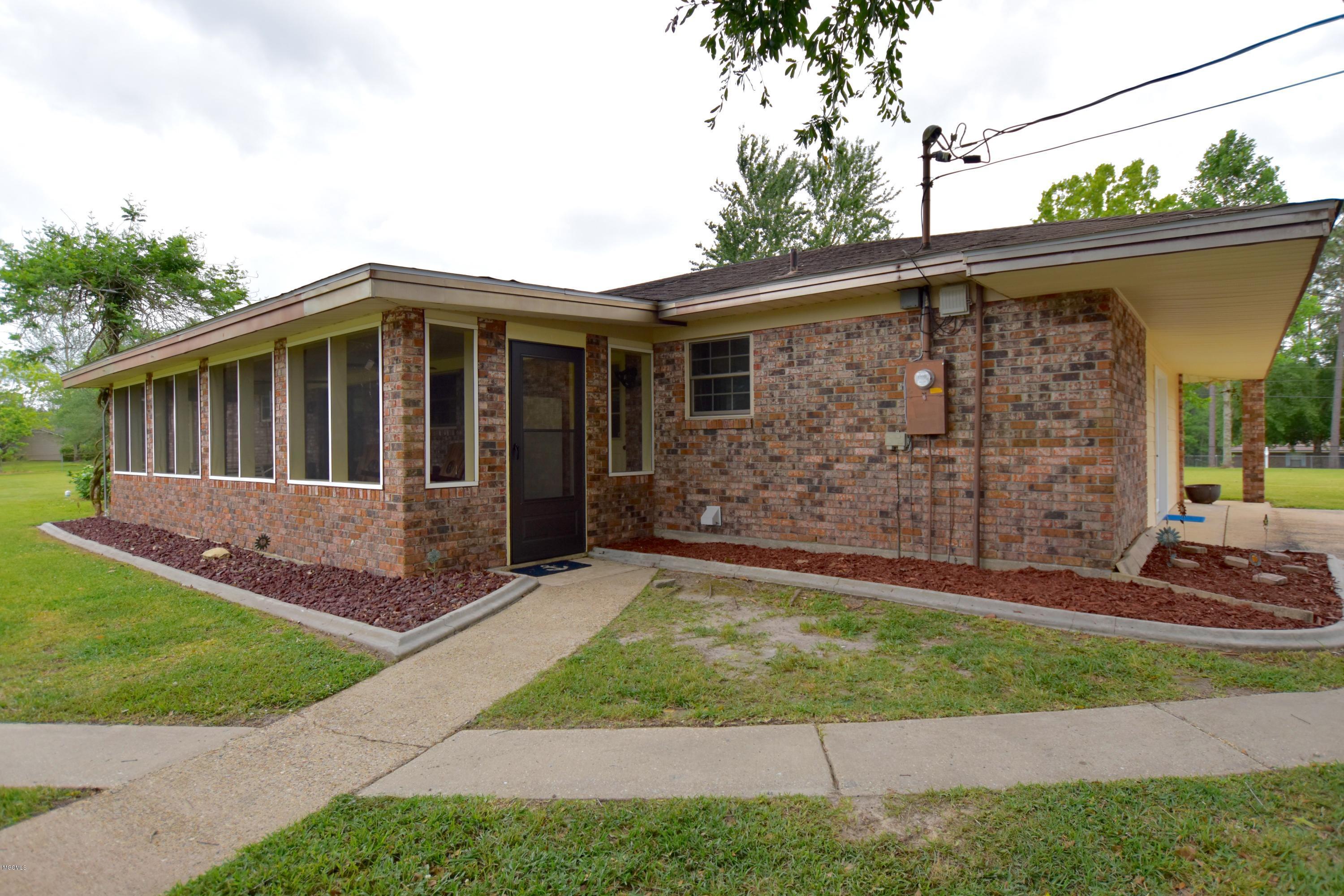 15312 Krohn Road Ocean Springs, MS 39565 - Photo 6 of 38 _AVP1398
