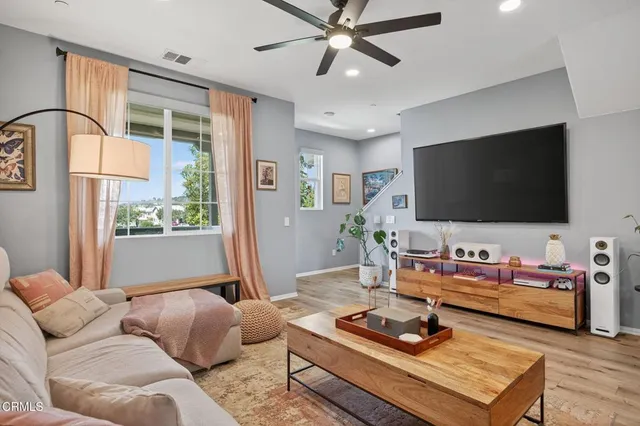 $789,000 | 559 Mustang Street, Camarillo, CA 93010