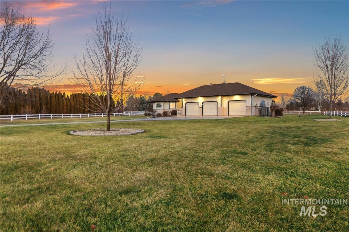3366 North Croft Way Eagle, ID 83616 - Photo 26 of 33 View of yard with a patio area and a garage