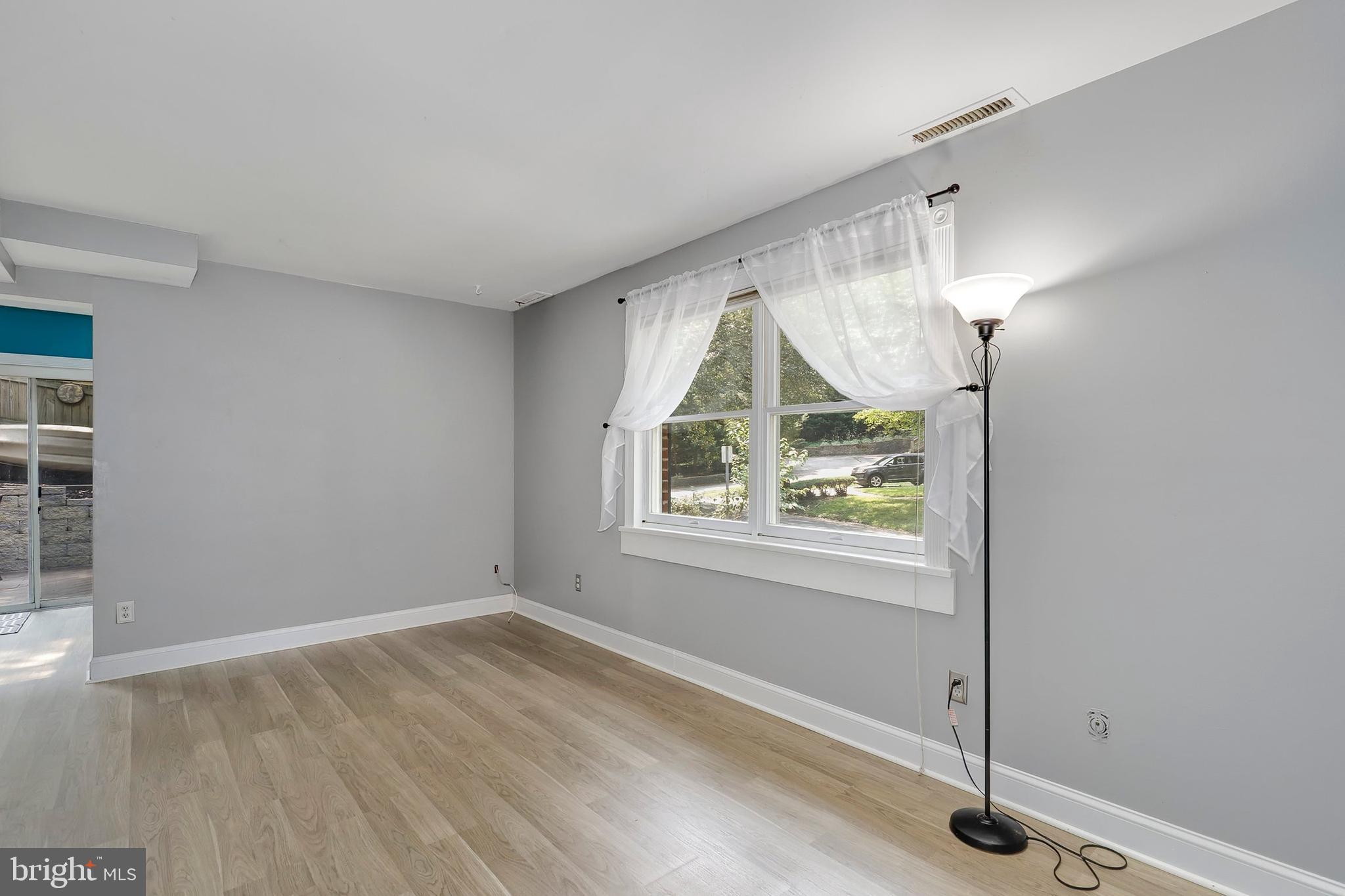 737 Eddy Road Crownsville, MD 21032 - Photo 4 of 40