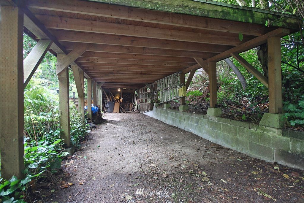 10823 Southeast 12th Street Bellevue, WA 98004 - Photo 11 of 15