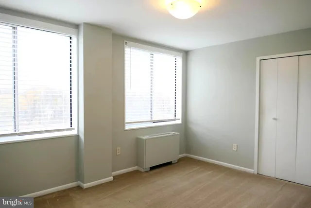 $2,100 | 6631 Wakefield Drive, Unit 717, Alexandria, VA 22307