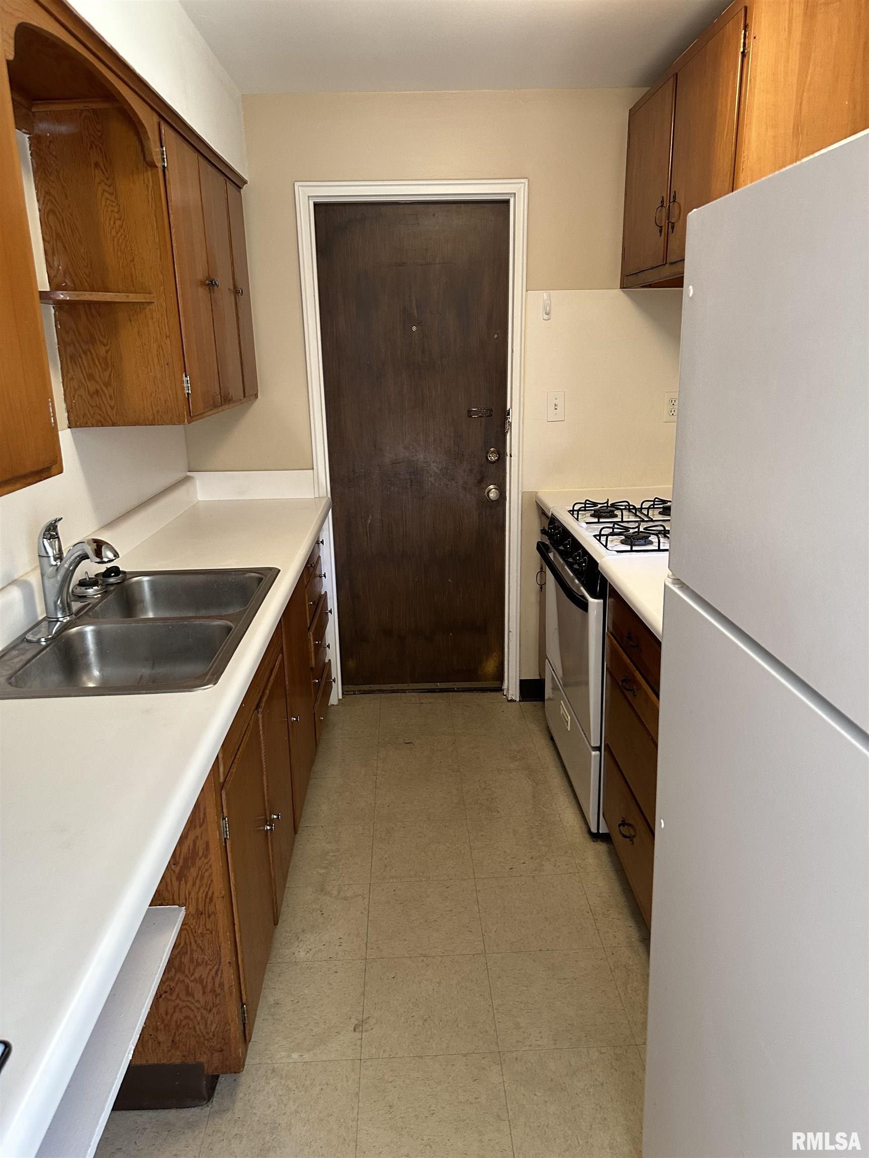 1212 West Fayette Avenue, Unit BW Springfield, IL 62704 - Photo 5 of 6