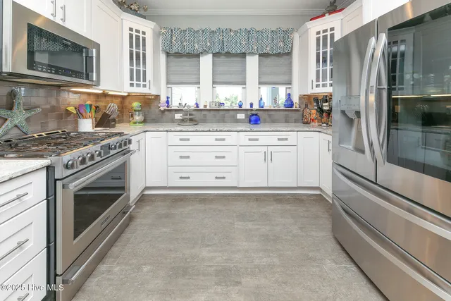 $629,000 | 104 Soundside Estates Drive, Grandy, NC 27939