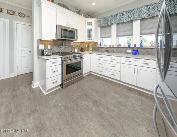 $629,000 | 104 Soundside Estates Drive, Grandy, NC 27939