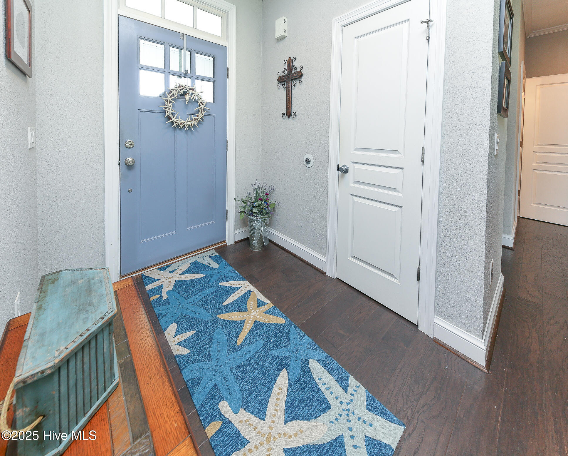 104 Soundside Estates Drive Grandy, NC 27939 - Photo 9 of 43 Foyer