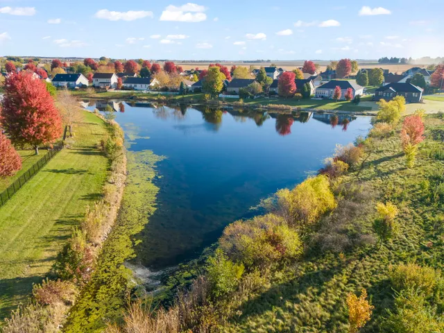 $438,000 | 1120 Oxford Circle, Sycamore, IL 60178