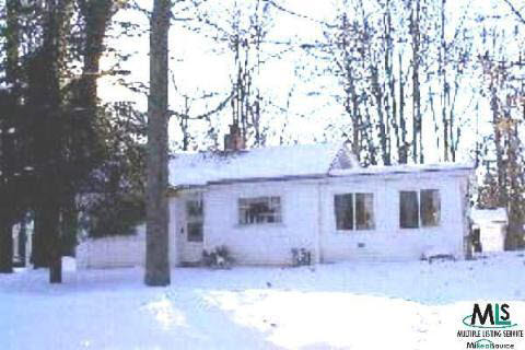 7328 Maplewood Road Lexington, MI 48450 - Photo 2 of 4 294442-1.JPG