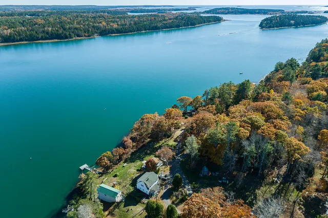 $749,900 | 25 Bernier Lane, Harpswell, ME 04079