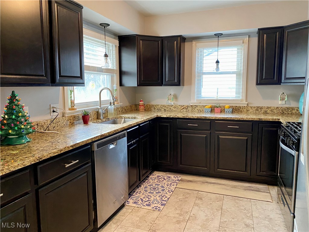 39004 Johnnycake Ridge Road Willoughby, OH 44094 - Photo 8 of 16 Gallery Image 8