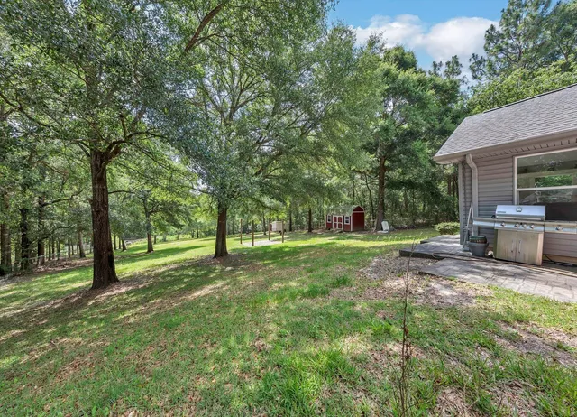 $2,300 | 202 Shell Drive, Crestview, FL 32536