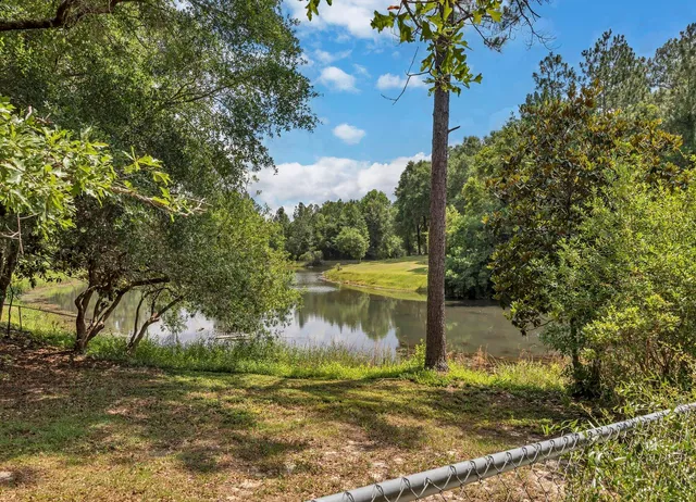 $2,300 | 202 Shell Drive, Crestview, FL 32536