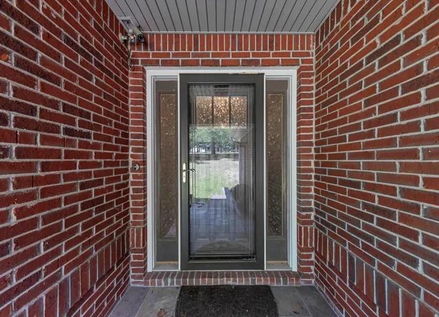 $2,300 | 202 Shell Drive, Crestview, FL 32536