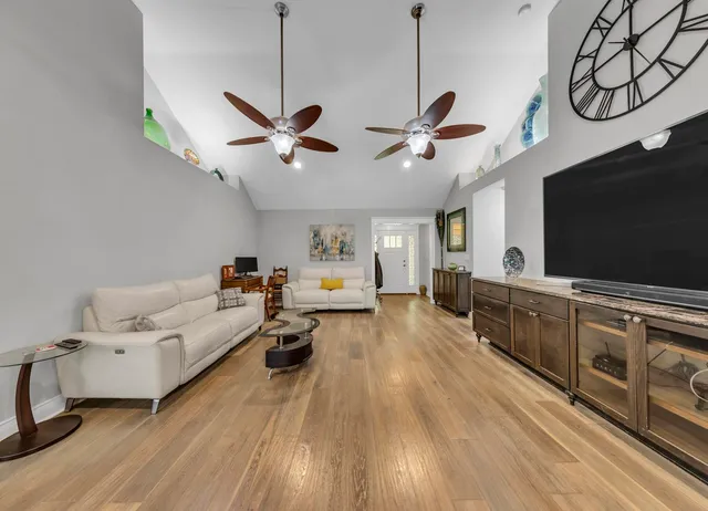 $2,300 | 202 Shell Drive, Crestview, FL 32536