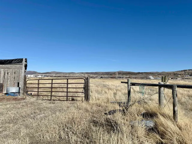 $380,000 | 888 Mustang Drive, Evanston, WY 82930