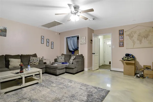 $219,900 | 1109 Nicholas Drive, New Llano, LA 71461