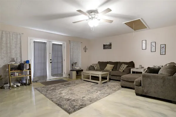 $210,000 | 1109 Nicholas Drive, New Llano, LA 71461