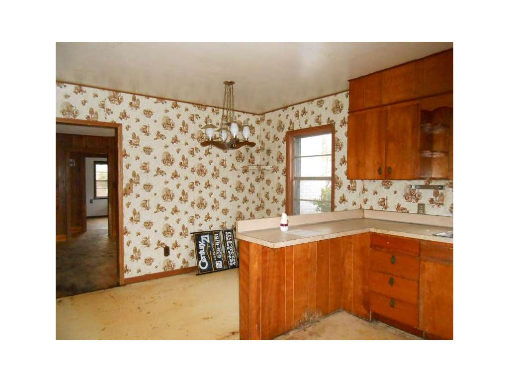601 Southview Road Bristol, TN 37620 - Photo 12 of 20 Photo 12