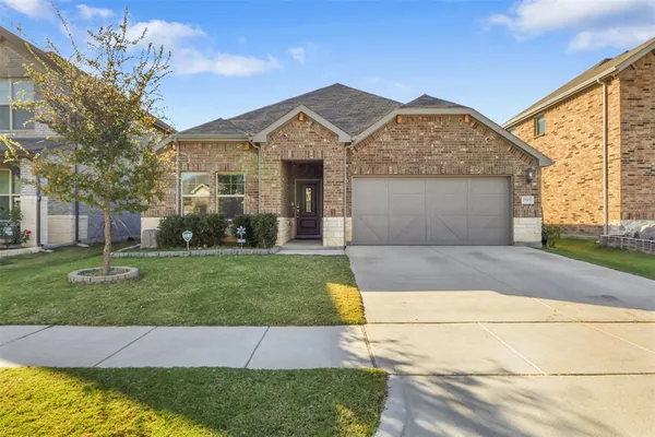 $425,000 | 3505 Kingsview Drive, Denton, TX 76207