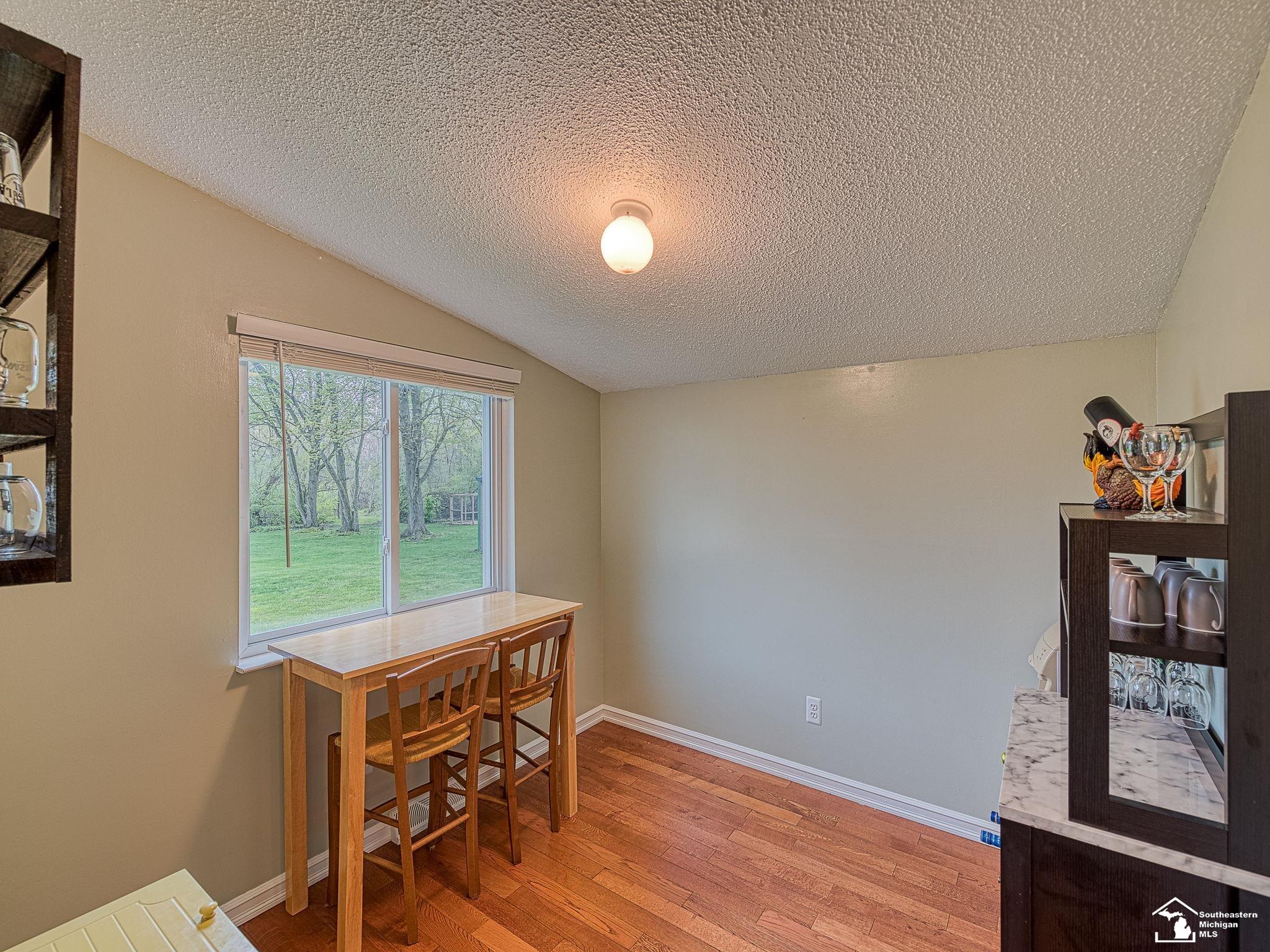13443 Sherman Road Milan, MI 48160 - Photo 22 of 66 50107543-21.JPG