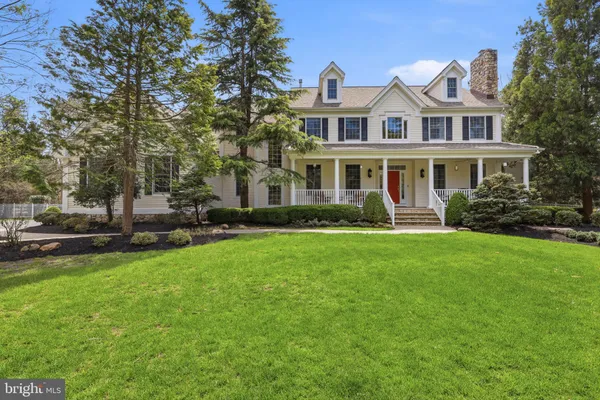 $1,650,000 | 3 Cliffswallow Drive, Medford, NJ 08055