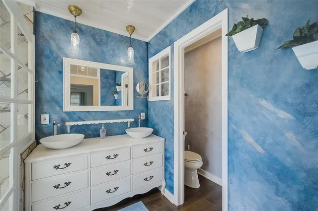 $2,800 | 426 Eagles Nest Lane, Sarasota, FL 34243