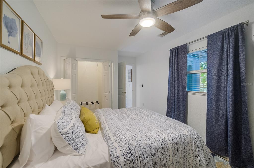 426 Eagles Nest Lane Sarasota, FL 34243 - Photo 27 of 44