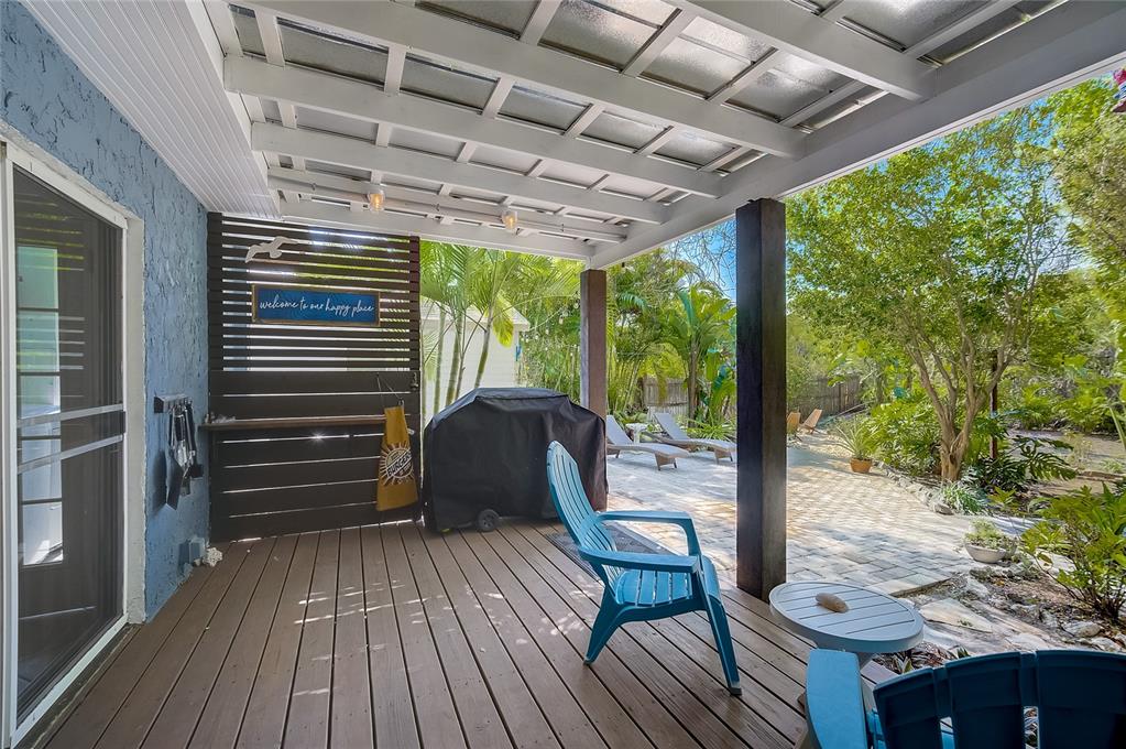 426 Eagles Nest Lane Sarasota, FL 34243 - Photo 28 of 44