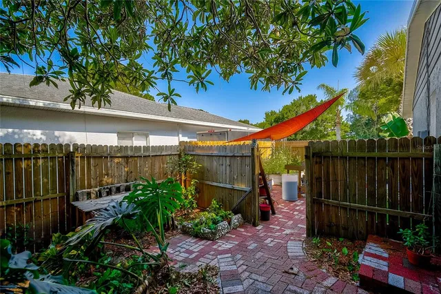 $2,800 | 426 Eagles Nest Lane, Sarasota, FL 34243