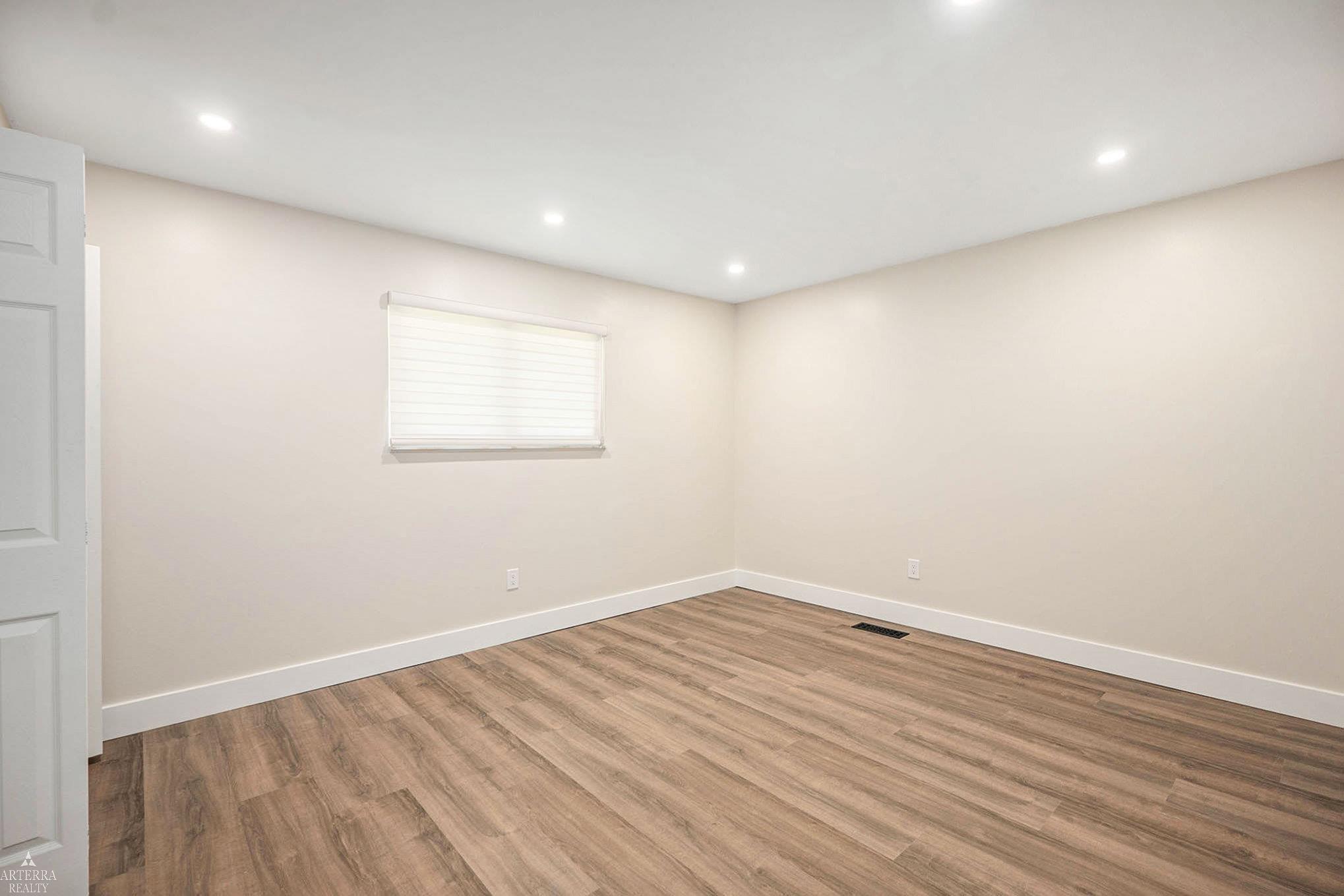 423 Silvervale Drive Rochester, MI 48309 - Photo 23 of 33 Gallery Image 23