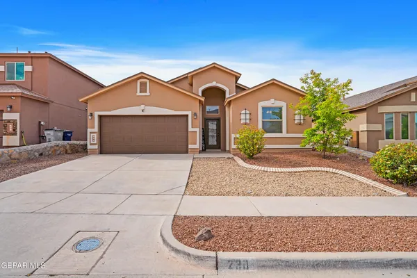 $318,000 | 230 Gonzalo Circle, El Paso, TX 79932
