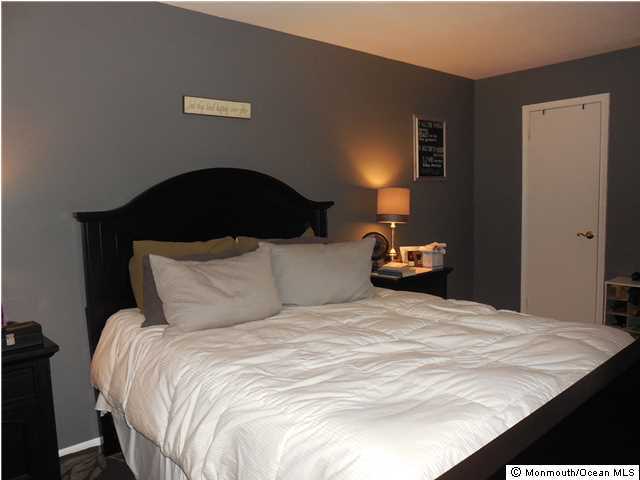 604 Wellington Place Aberdeen, NJ 07747 - Photo 6 of 13 Additional Photo