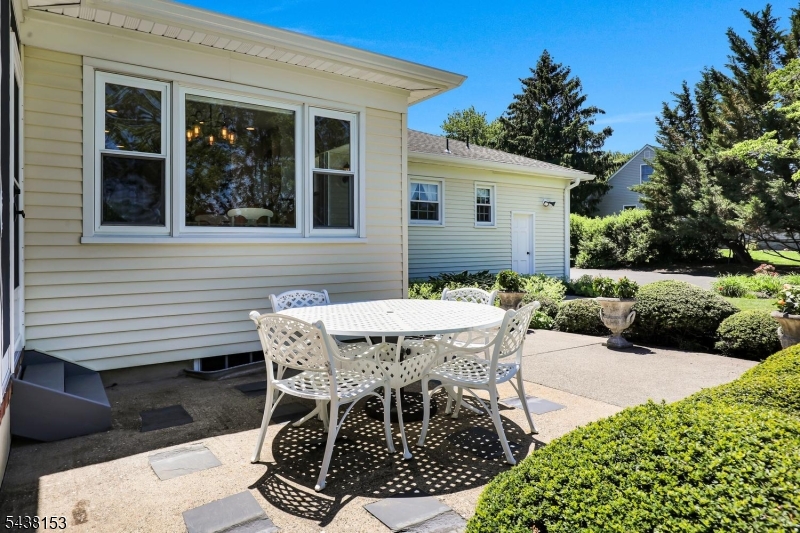 80 Juniper Way Bernards, NJ 07920 - Photo 41 of 48