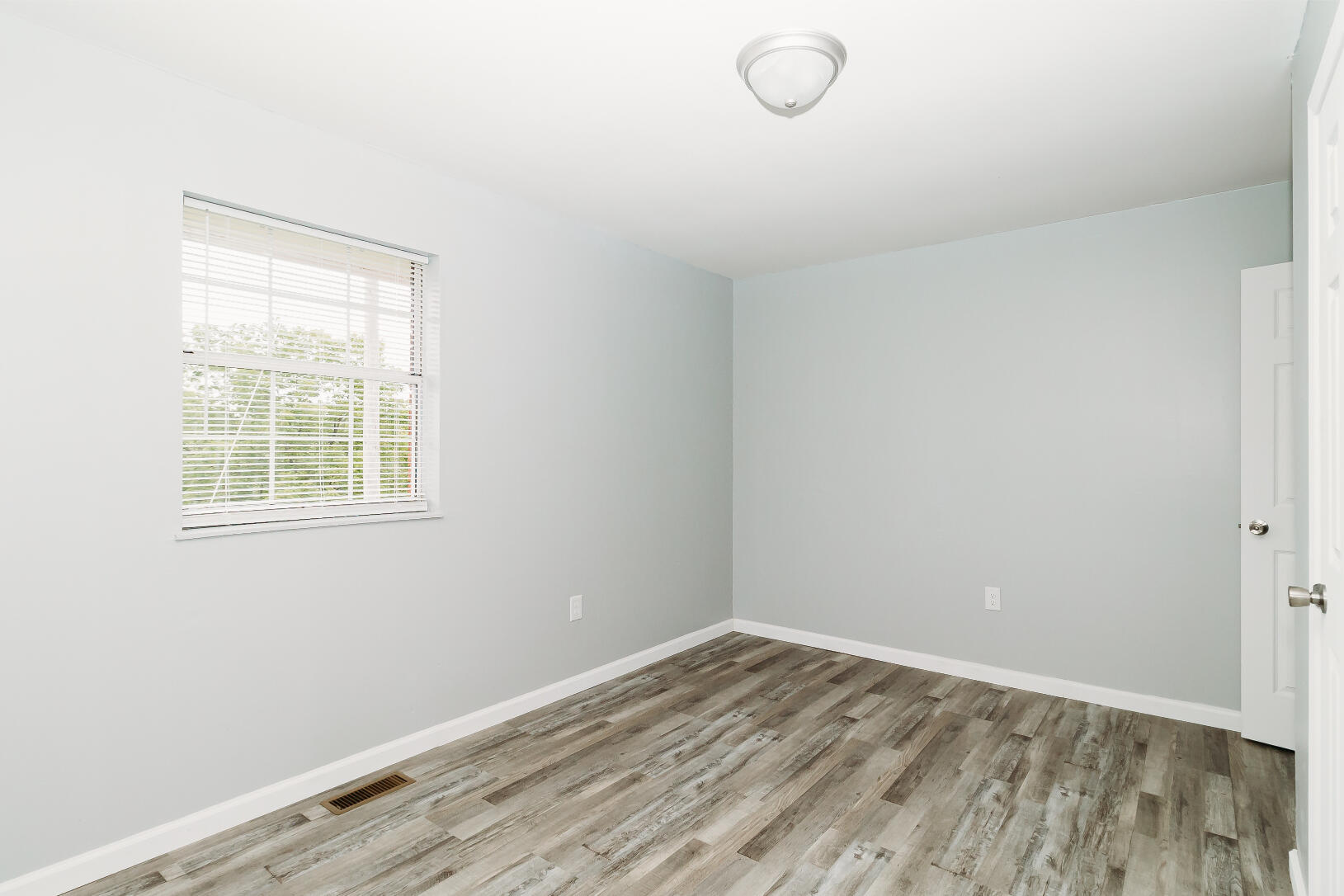 2223 Tarr Ridge Road Frenchburg, KY 40322 - Photo 26 of 34 FO7A9534