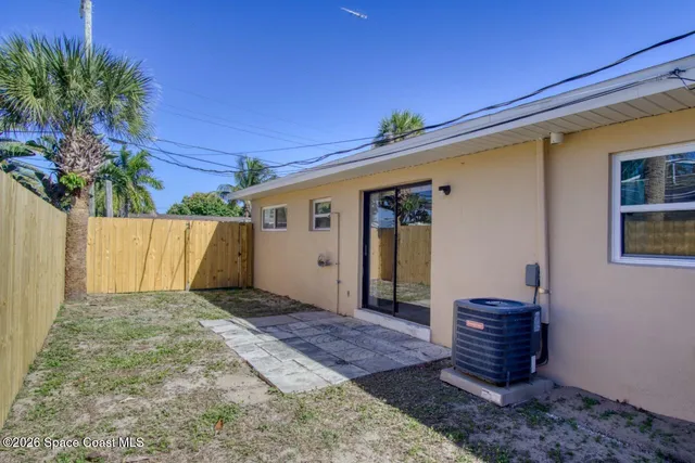 $1,800 | 137 Washington Avenue, Unit A, Indialantic, FL 32903