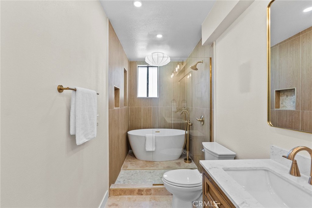 1807 10th Street, Unit 4 Santa Monica, CA 90404 - Photo 16 of 24