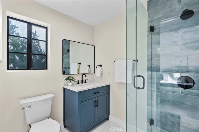 $1,099,000 | 1807 10th Street, Unit 4, Santa Monica, CA 90404