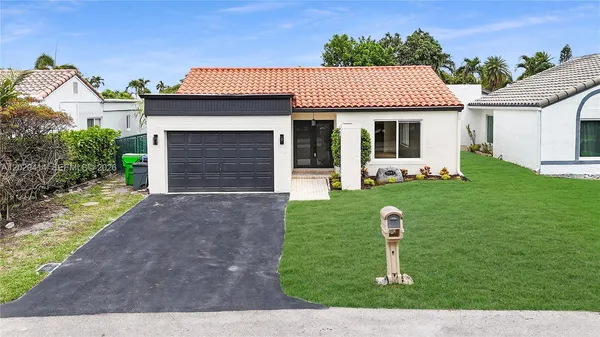 $550,000 | 9661 Northwest 44th Court, Sunrise, FL 33351
