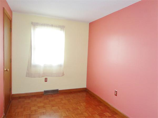 151 Starling Road Springfield, MA 01119 - Photo 7 of 22