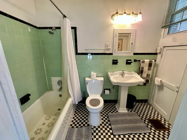 $445,000 | 501 East College Avenue, Tallahassee, FL 32301