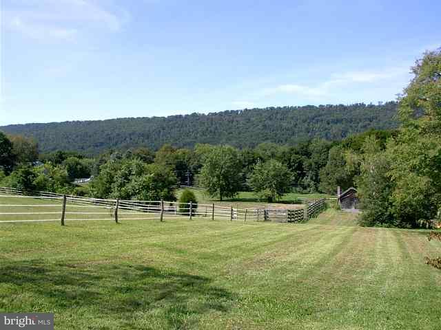 51 Cove Road Duncannon, PA 17020 - Photo 3 of 4 Gallery Image 3