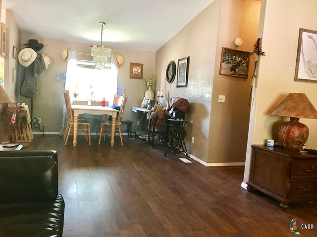 1601 Drew Road, Unit 40 El Centro, CA 92243 - Photo 9 of 22 Gallery Image 9