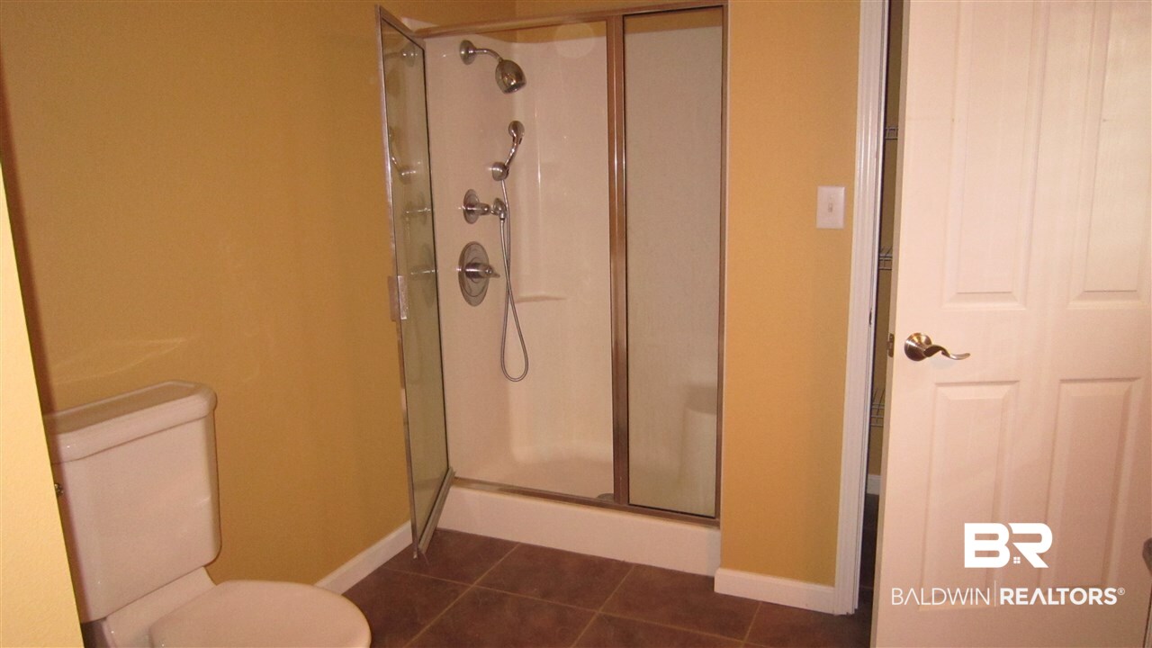 18172 Old Brady Road Bay Minette, AL 36507 - Photo 22 of 33 Upstairs Bath 2