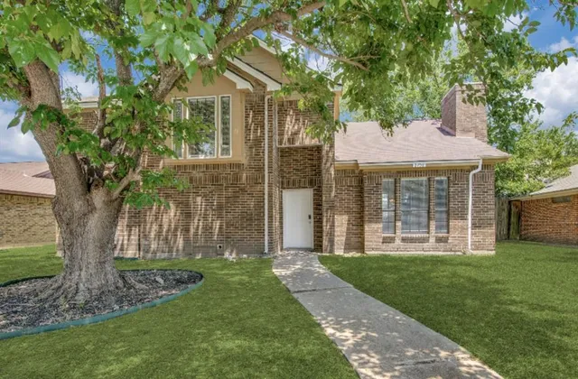 $2,295 | 2708 Cornell Drive, Rowlett, TX 75088